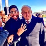 Perfiles politicos que tienes que seguir: Isaac Pavel Martínez Malvaez: El "PejeGrillo"